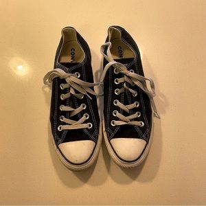 Converse - Women’s Sz 8.5